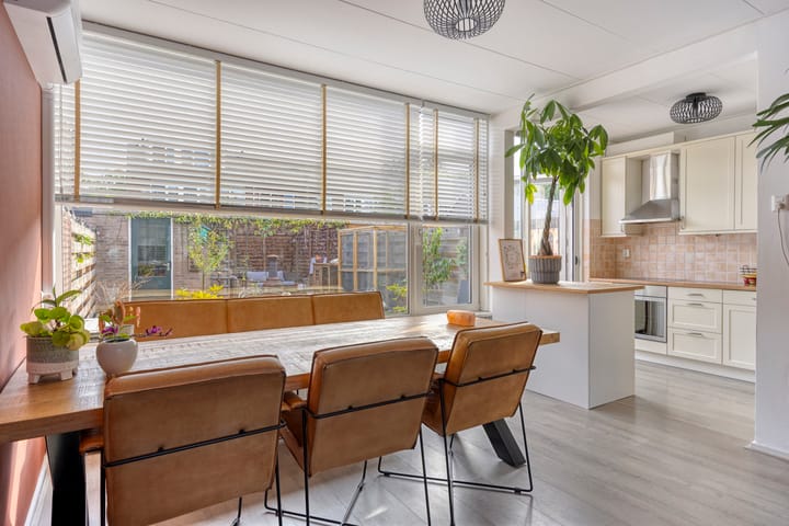 Foto 8 van Veeckensstraat 6