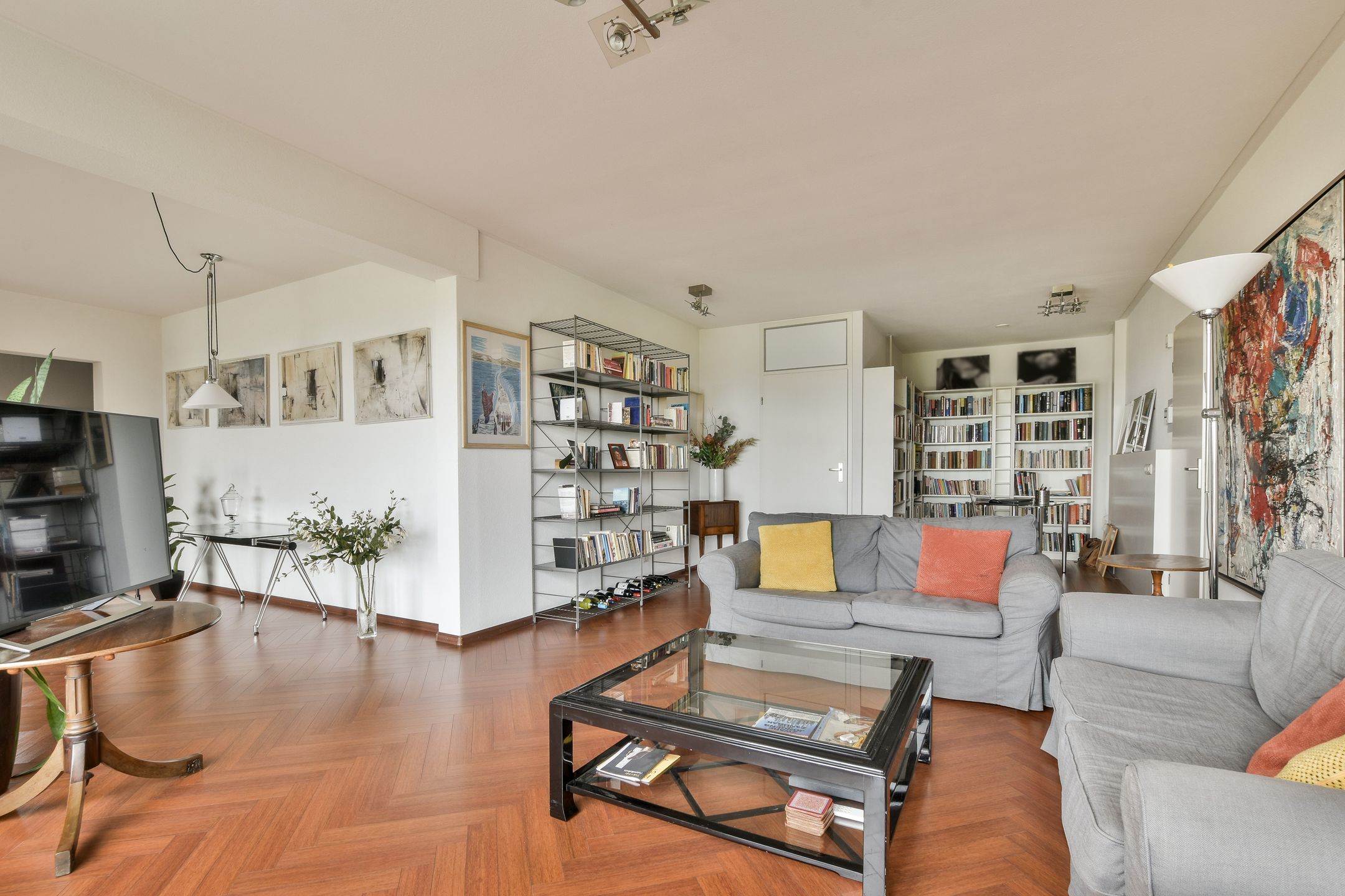 Foto 9 van Kringloop 335