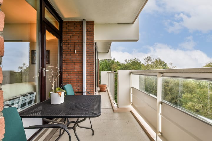 Photo 22 of Kringloop 335