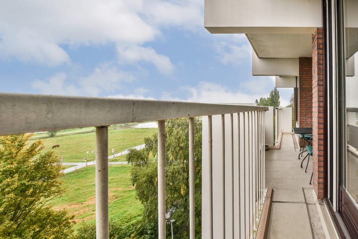 Photo 23 of Kringloop 335