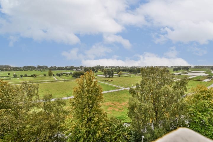 Photo 24 of Kringloop 335