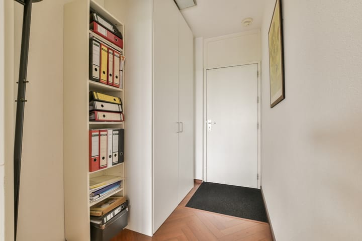 Photo 28 of Kringloop 335