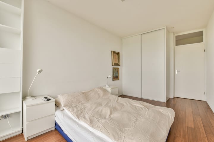 Photo 21 of Kringloop 335