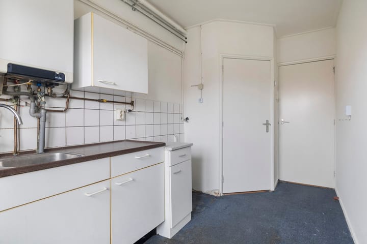 Photo 9 of Julianalaan 61-B