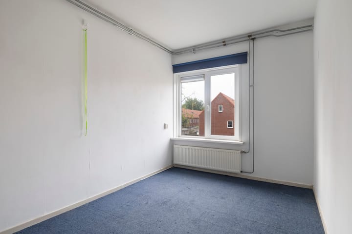 Photo 12 of Julianalaan 61-B