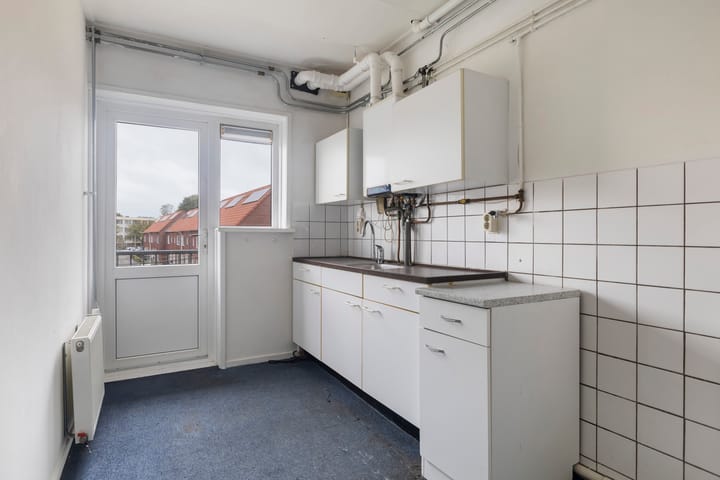 Photo 8 of Julianalaan 61-B