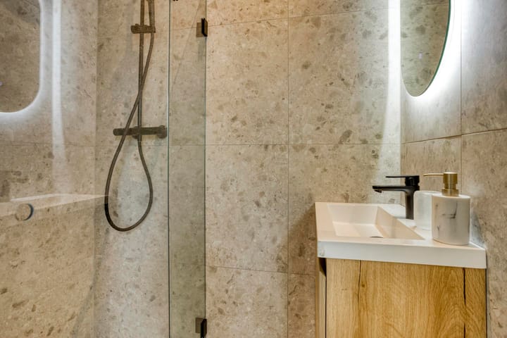 Foto 20 van Grotestraat 64-C