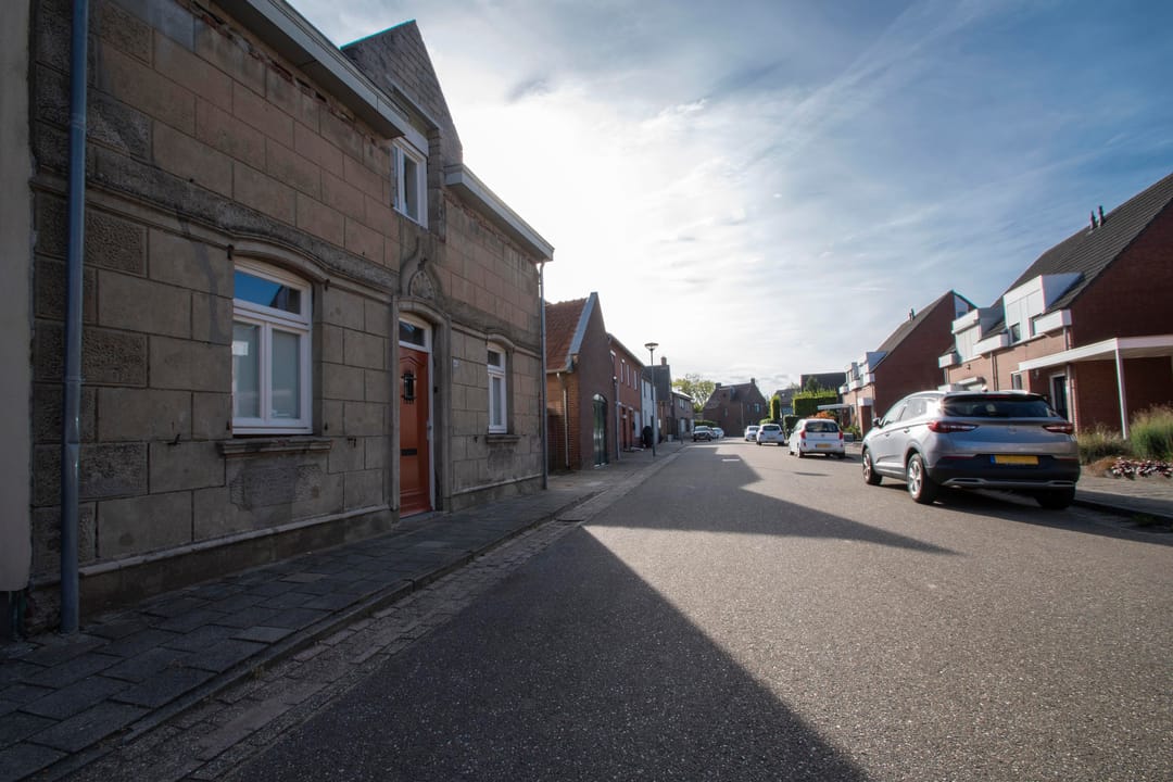 Photo 43 of Pater van Heldenstraat 18
