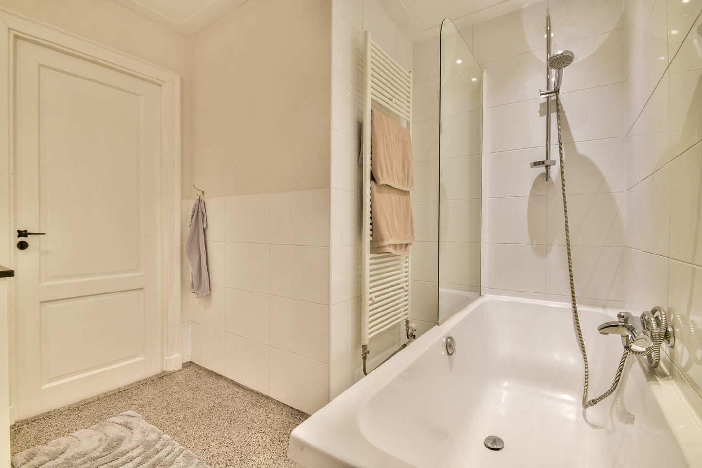 Foto 25 van Wijttenbachstraat 50-C