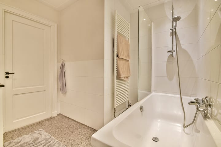 Foto 25 van Wijttenbachstraat 50-C