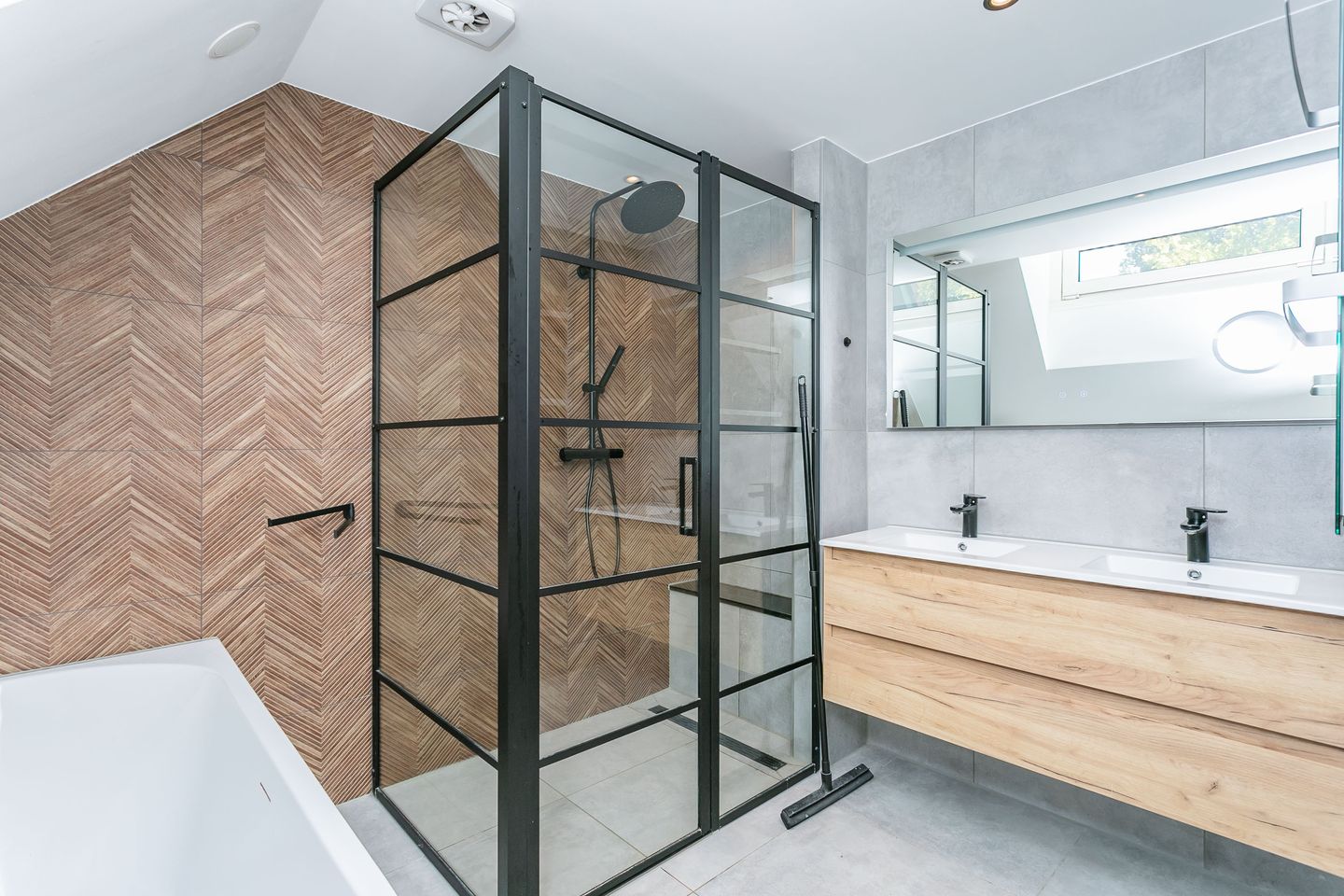 Foto 25 van Karel Doormanstraat 13