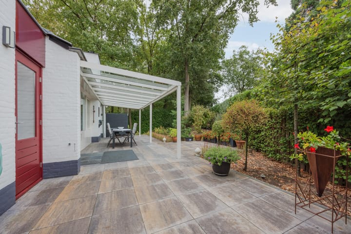 Foto 34 van Van Hamelbergweg 2