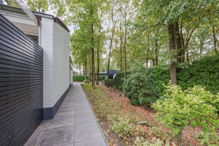 Foto 43 van Van Hamelbergweg 2