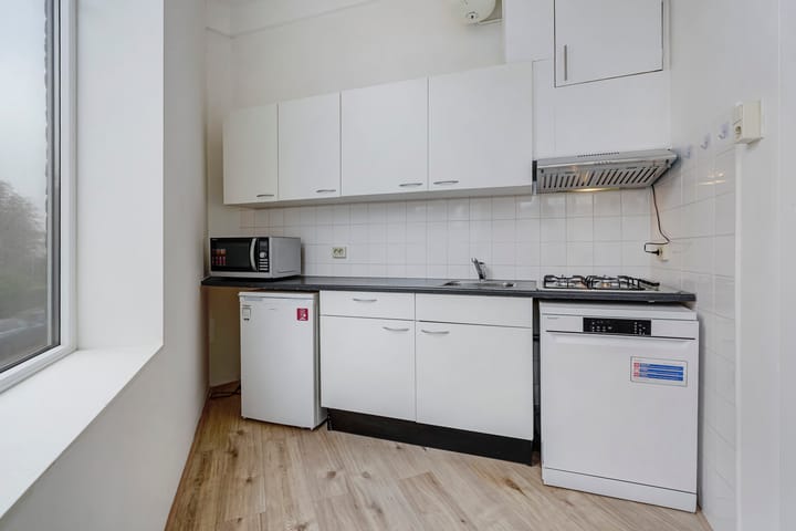 Photo 28 of Amsterdamsestraat 61