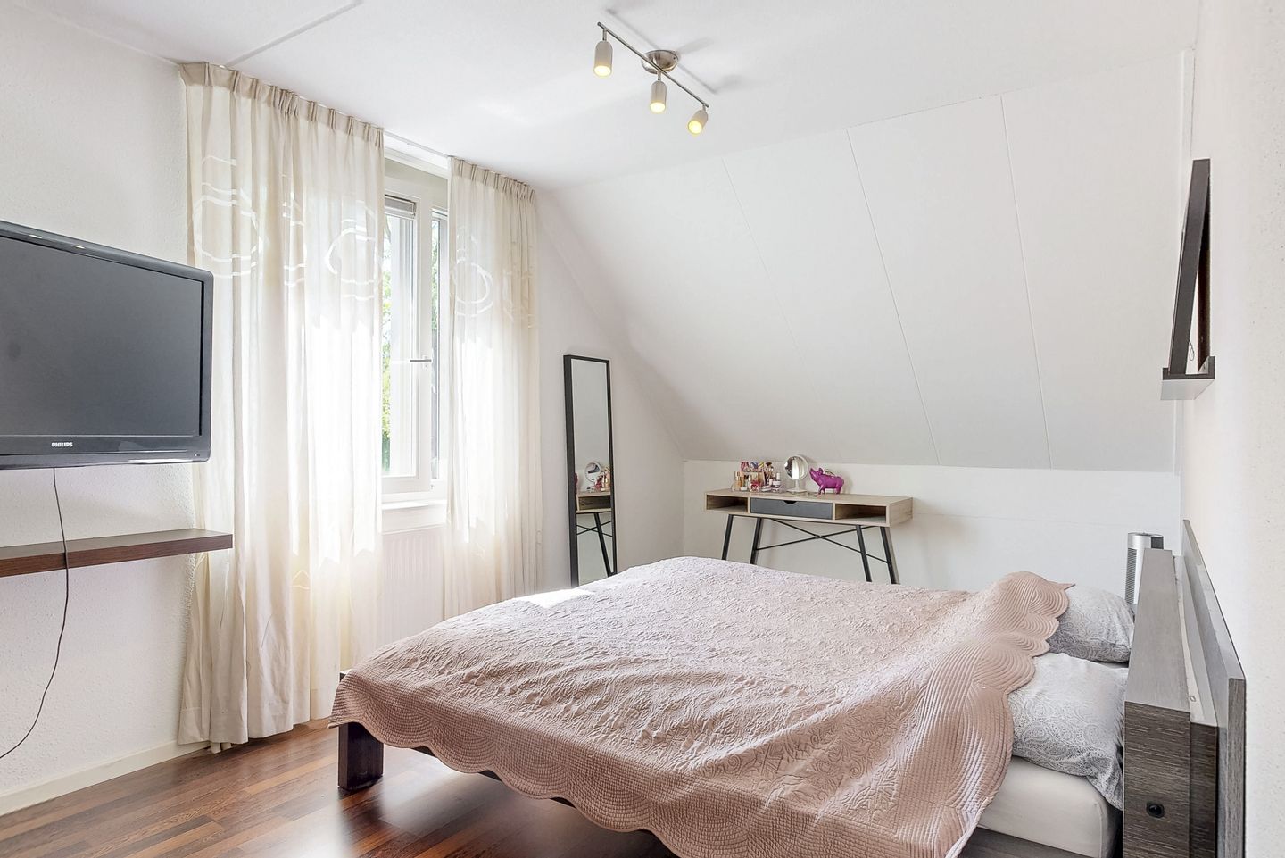 Photo 29 of Hortensiastraat 57