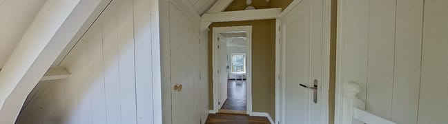 Overloop verdieping hoofdhuis