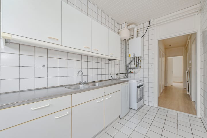 Photo 11 of Newtonstraat 461