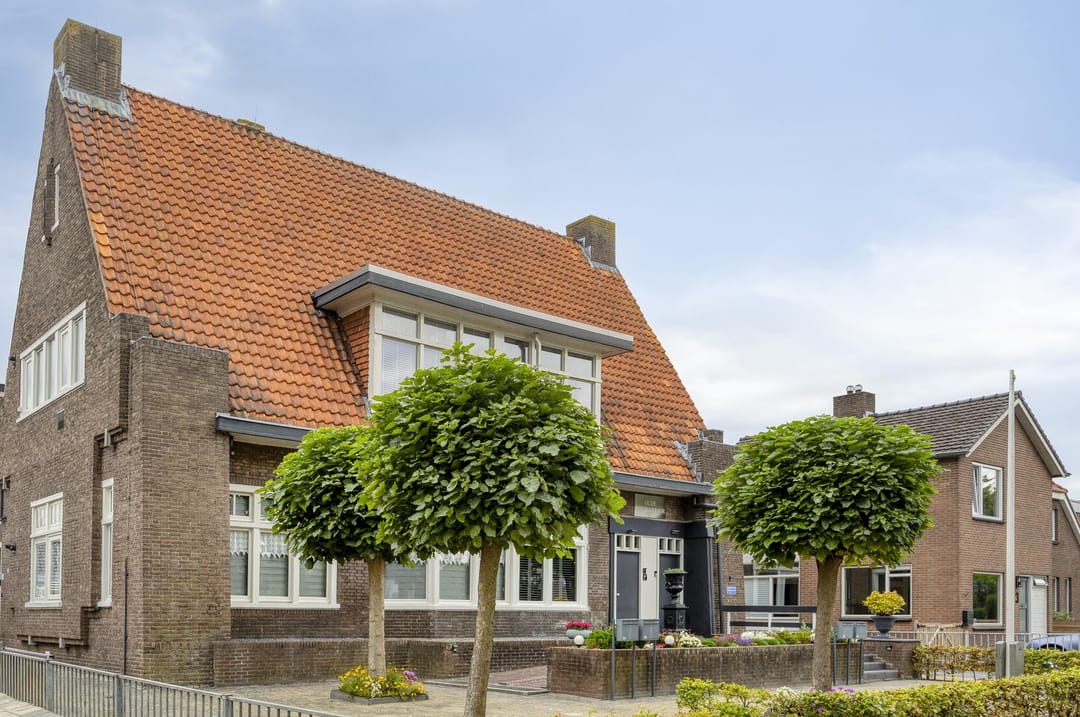 Photo 1 of Mr. Ovingstraat 2-D