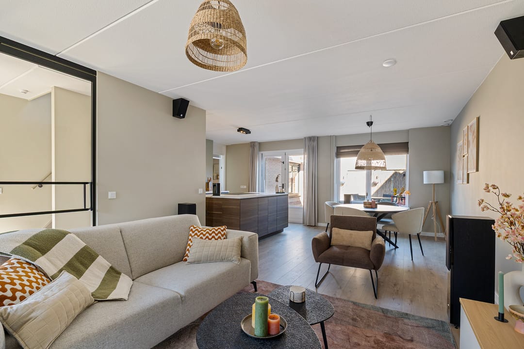 Foto 2 van Slechtvalk 34