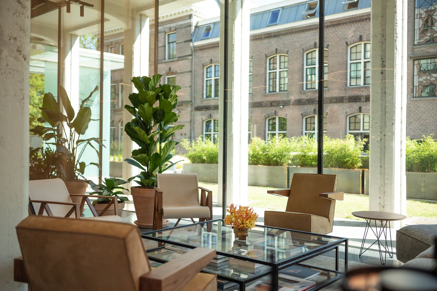 View photo 4 of Sarphatistraat 370