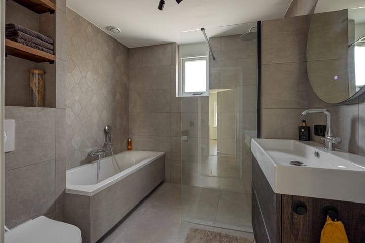 Photo 4 of Fitissingel 79