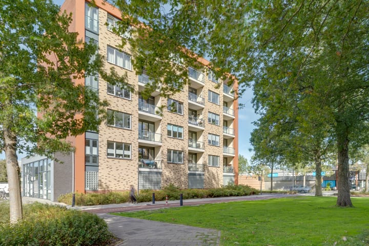 Photo 2 of Kometenstraat 58