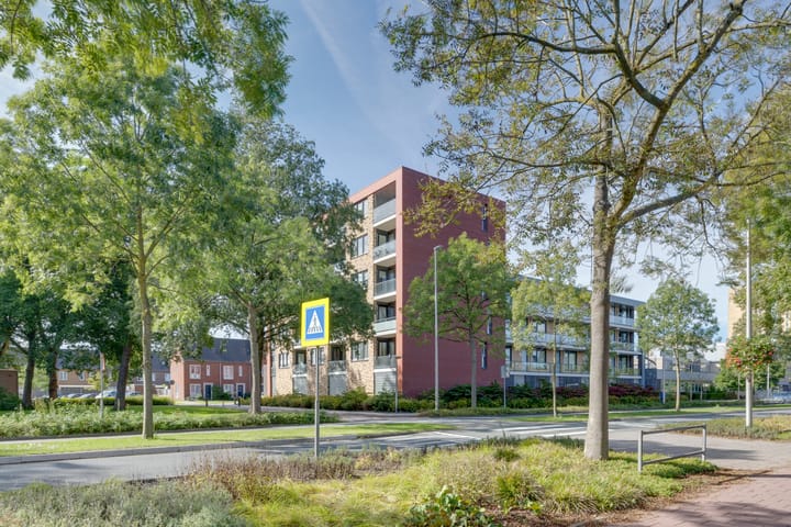 Photo 38 of Kometenstraat 58