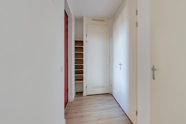 Photo 9 of Kometenstraat 58