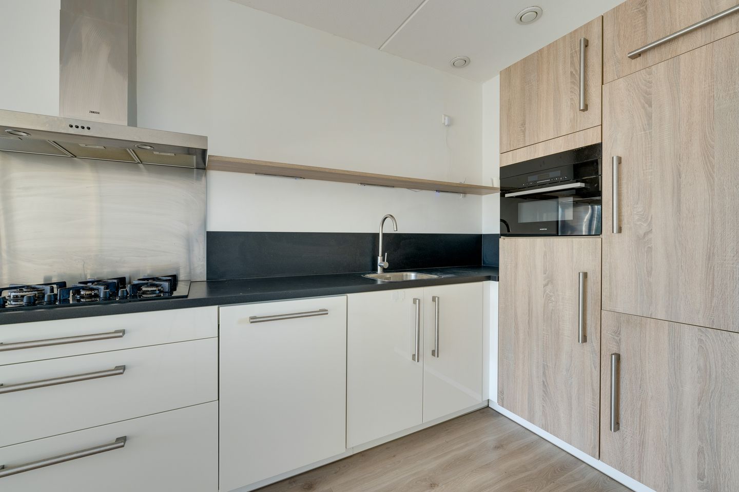 Photo 19 of Kometenstraat 58