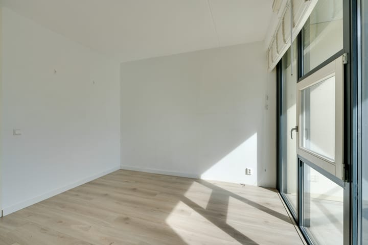 Photo 31 of Kometenstraat 58