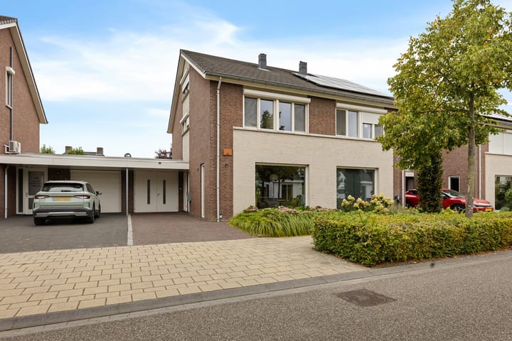 Burgemeester Geurtslaan 46 main image