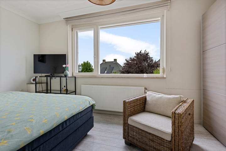 Photo 25 of Burgemeester Geurtslaan 46