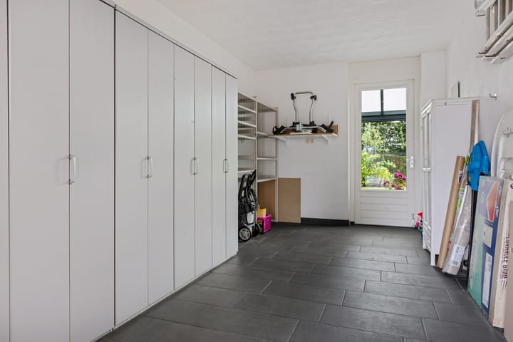 Photo 37 of Burgemeester Geurtslaan 46