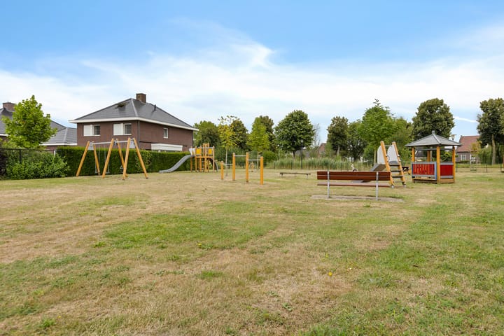 Photo 50 of Burgemeester Geurtslaan 46