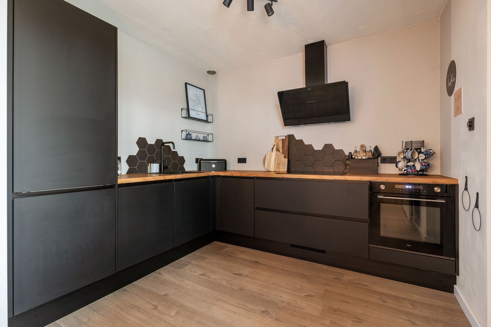 Photo 3 of Ds. van Petegemstraat 36