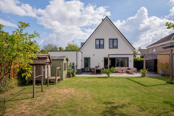 Photo 64 of Pastoor Windhausenlaan 15