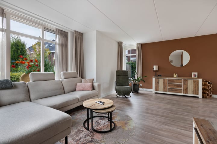 Foto 11 van Nienke van Hichtumweg 51