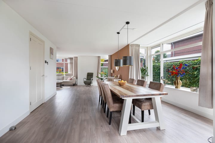 Foto 17 van Nienke van Hichtumweg 51