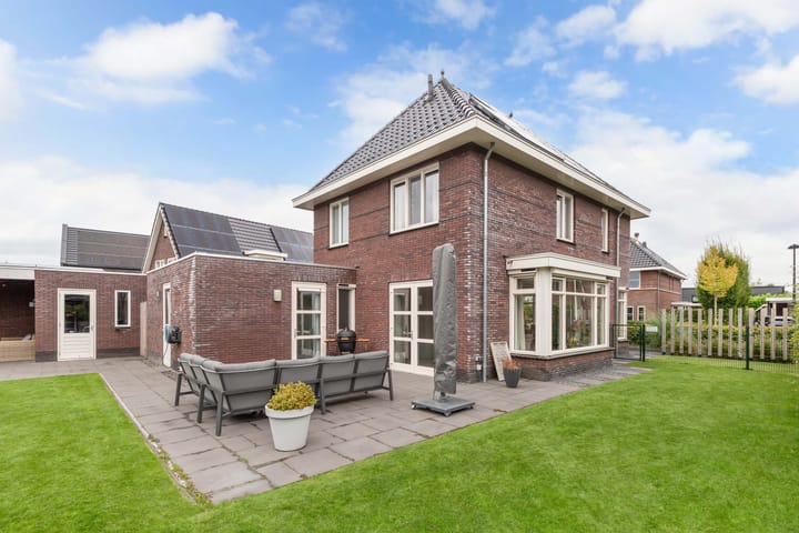 Foto 43 van Nienke van Hichtumweg 51