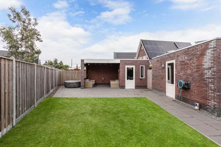 Foto 44 van Nienke van Hichtumweg 51