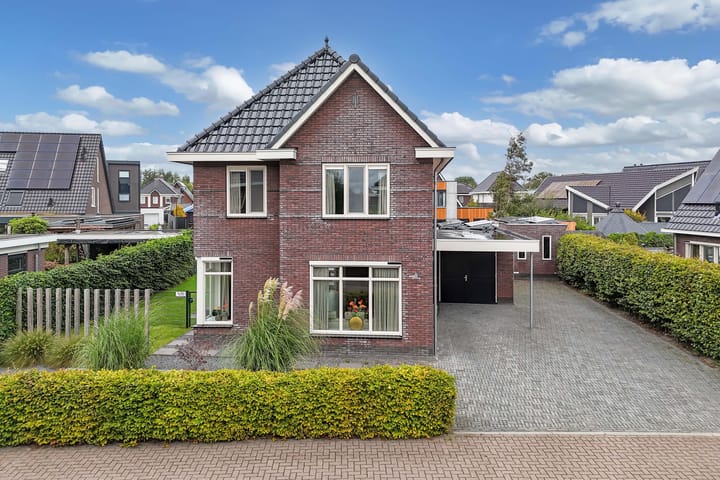 Foto 61 van Nienke van Hichtumweg 51