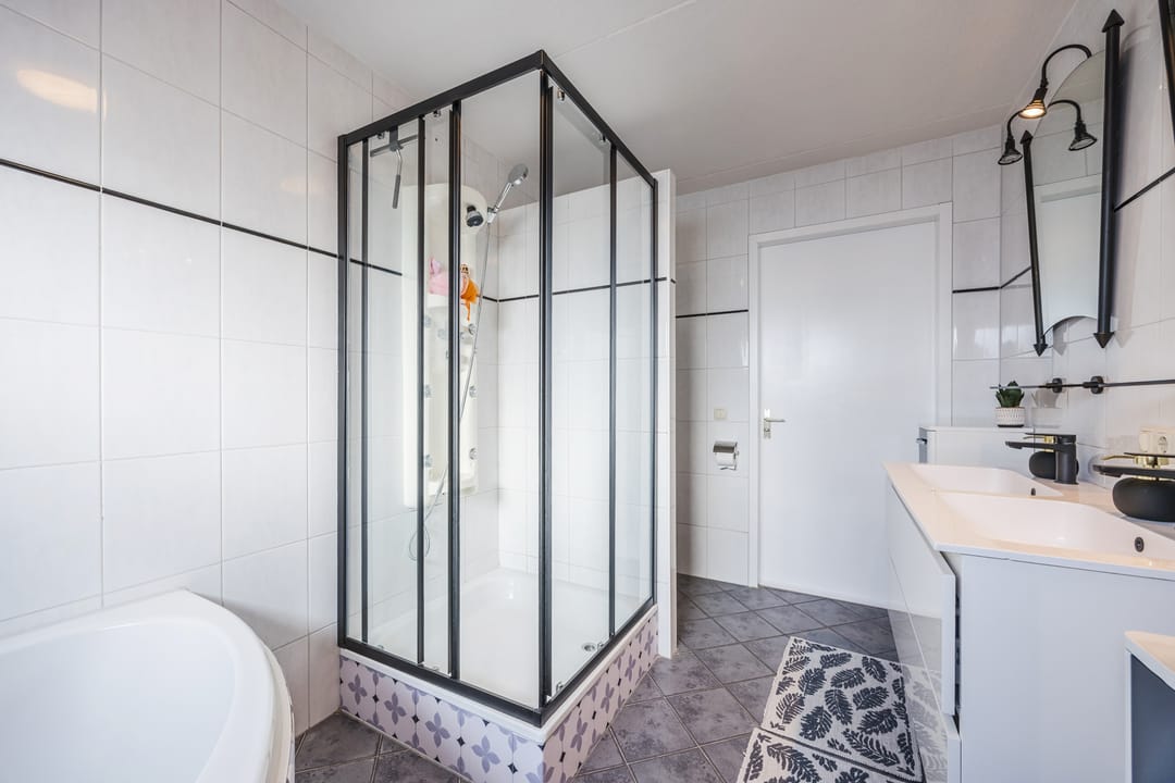 Photo 38 of Marga Klompélaan 123