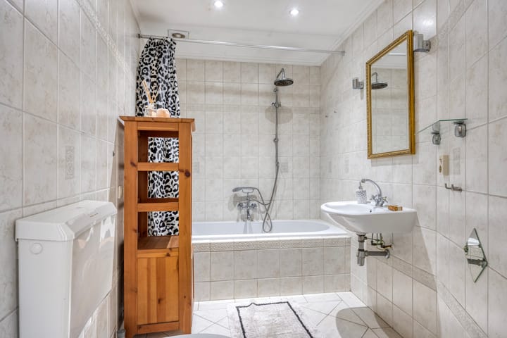 Photo 22 of Luchtenburg 2