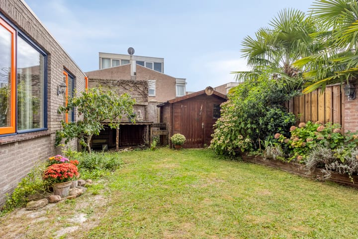 Photo 36 of Luchtenburg 2