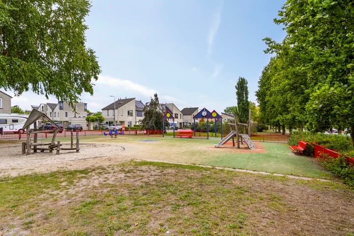 Photo 40 of Luchtenburg 2