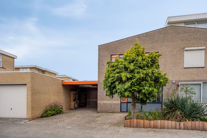 Photo 44 of Luchtenburg 2