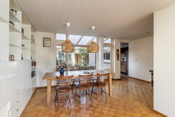 Foto 13 van Esdoornstraat 9