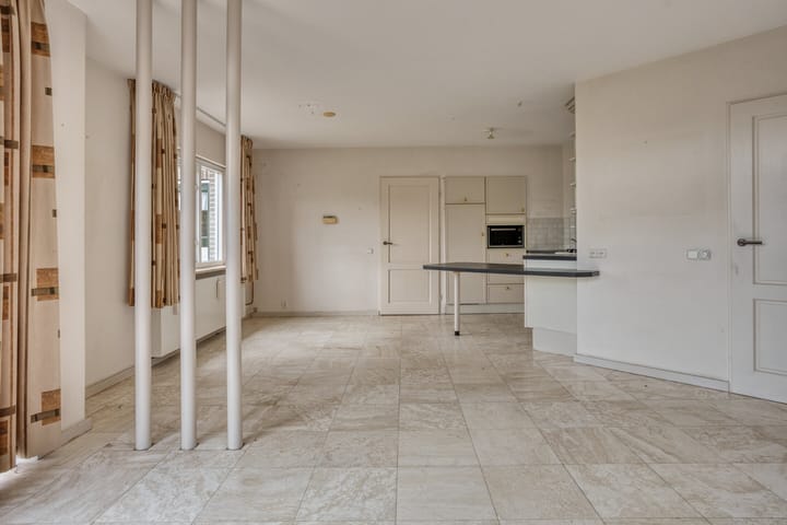 Foto 8 van Overlangelseweg 12-A