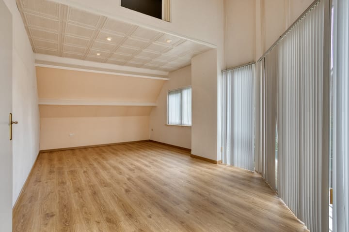 Foto 16 van Overlangelseweg 12-A