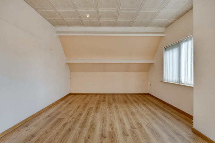 Foto 17 van Overlangelseweg 12-A